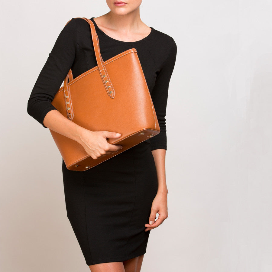 Ludlow Leather Shoulder Bag Brown